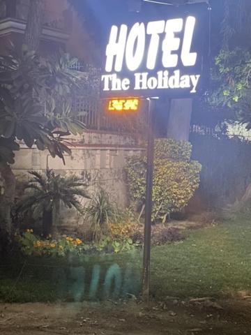 Hotel The Holiday Lahore Exterior photo